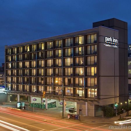 Park Inn & Suites By Radisson Vancouver Exteriör bild