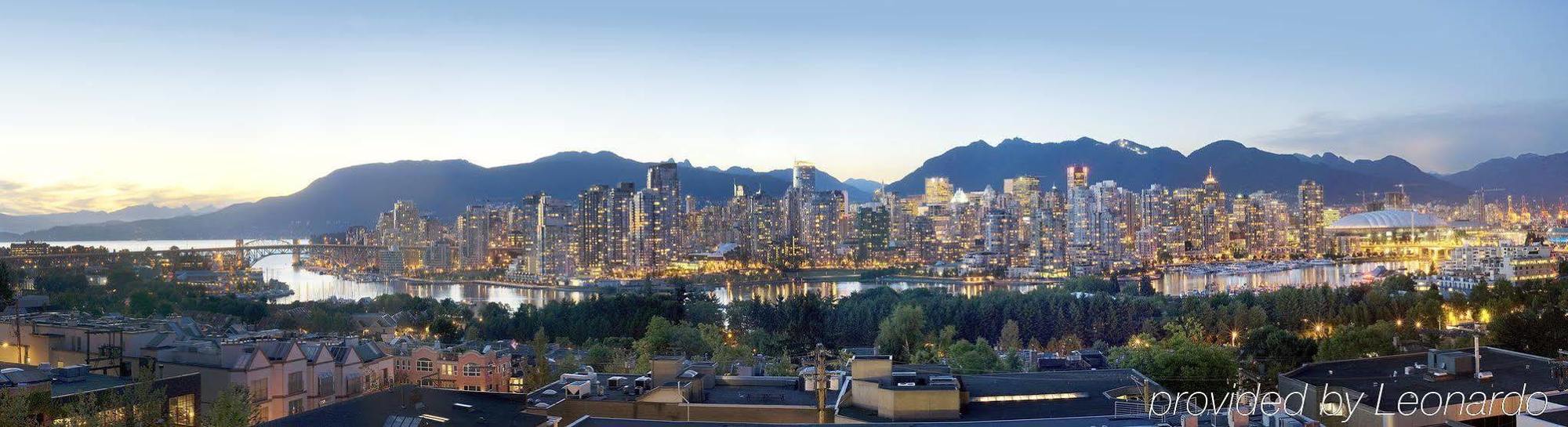 Park Inn & Suites By Radisson Vancouver Exteriör bild