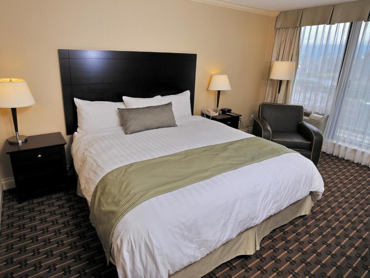 Park Inn & Suites By Radisson Vancouver Exteriör bild
