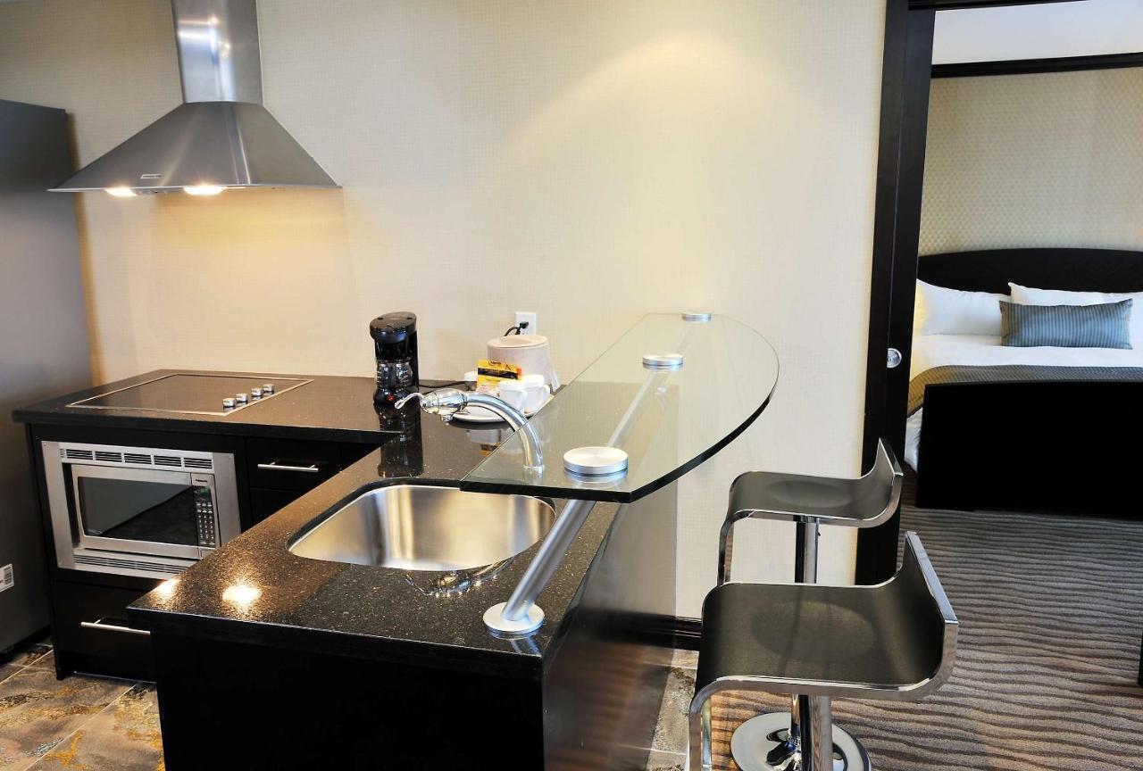 Park Inn & Suites By Radisson Vancouver Exteriör bild